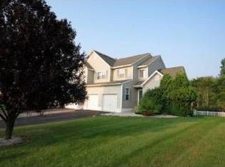 28 Waterford Cir, Washingtonville, NY 10992