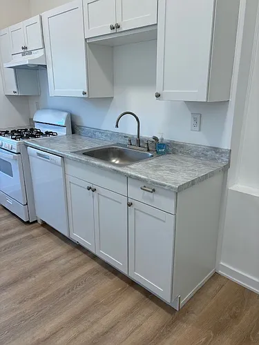 80-82 Milton Ave Photo 1