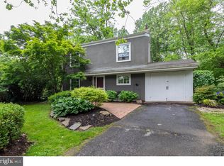 5 Tulip Ln, West Grove, PA 19390