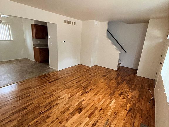 3rd image of 23713 Haig Ave