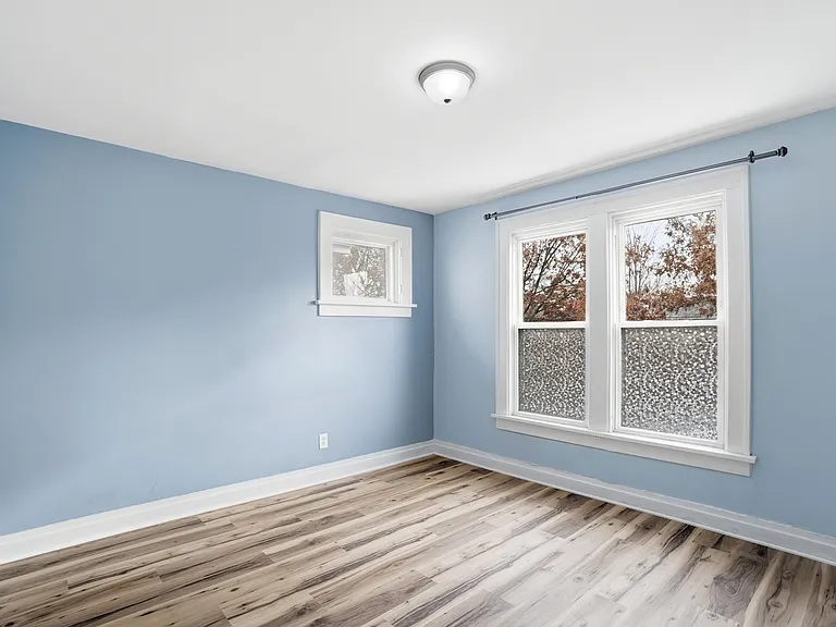 214 E Hudson St #212 — Photo 16