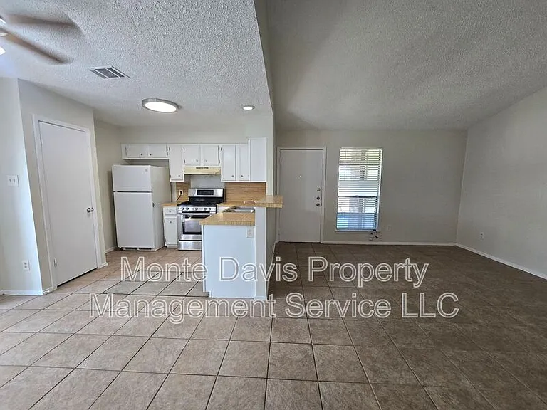 6206 Buffalo Pass #A — Photo 8
