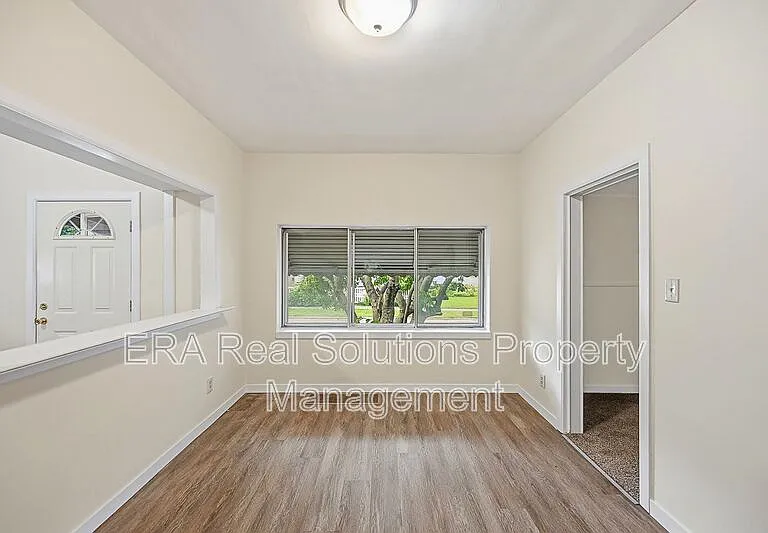 2028 W Galbraith Rd — Photo 21