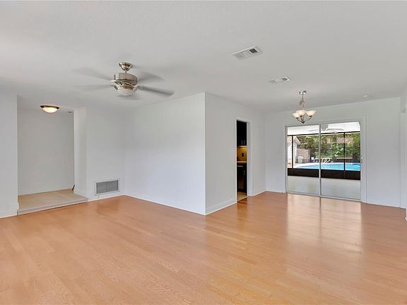 3rd image of 171 WILLIAMS ROAD