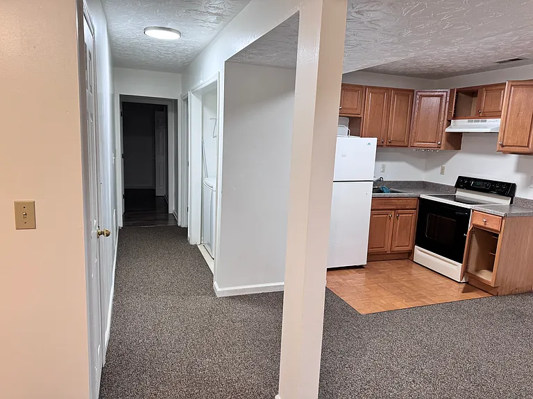 1675 Park Lawn Dr — Photo 12