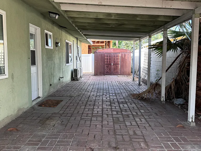 515 N Moore Ave #1/2 — Photo 19