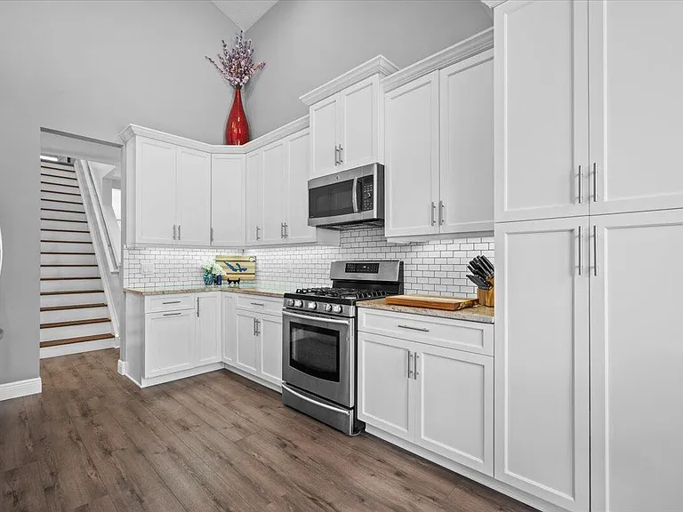 83 Satinwood Ln — Photo 16