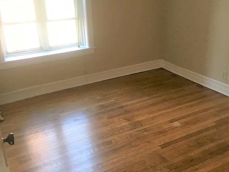 640 W Roscoe St #3W — Photo 6