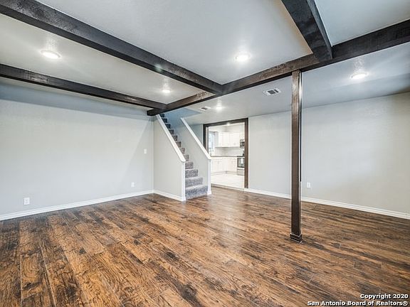 4th image of 7631 Buckboard Ln