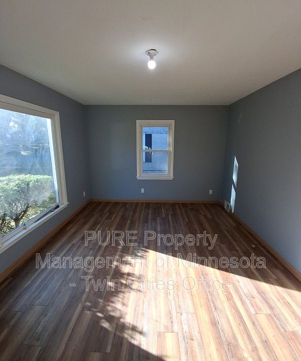 1st image of 793 Lake St