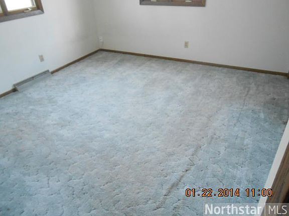 5th image of 1599 Suburban Ave