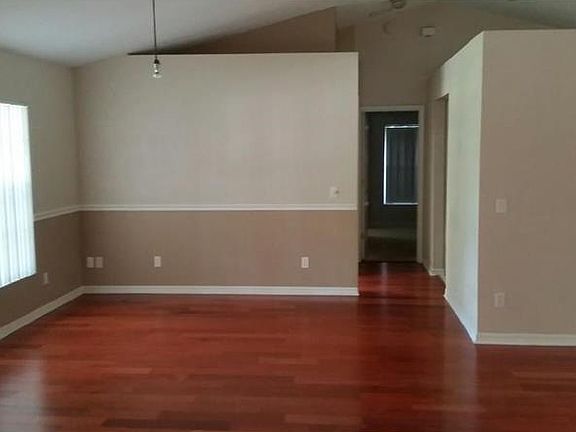 5th image of 410 Waterwood Ct