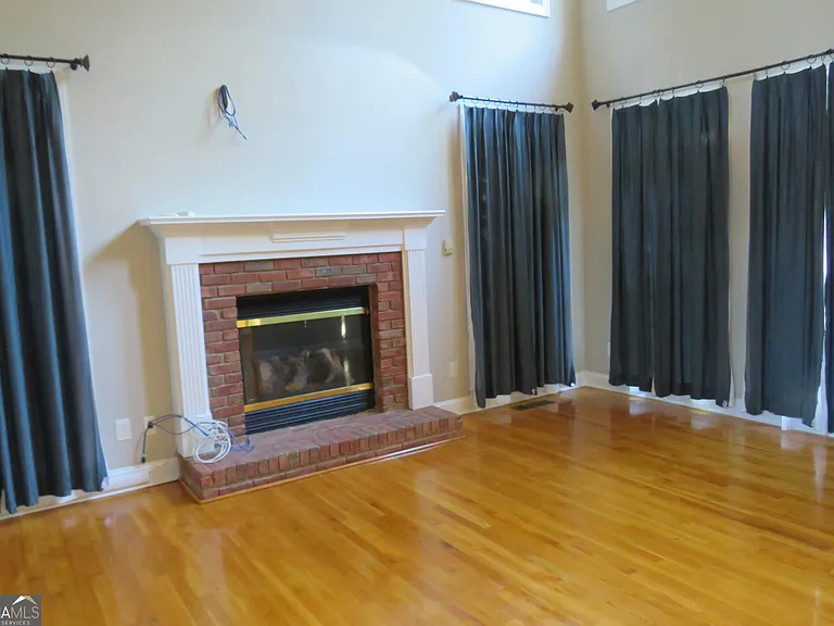 2205 Crescent Walk — Photo 19