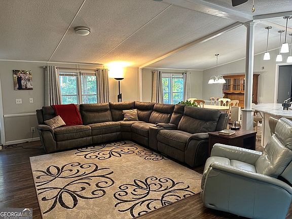 5th image of 216 Skye View Dr