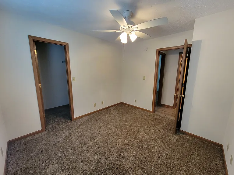 80 Phillips Ct — Photo 5