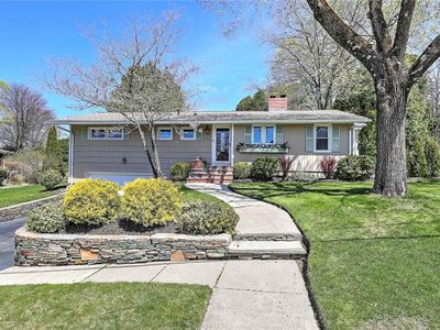 32 Church Hill Dr, Cranston, RI, 02920
