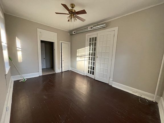 3rd image of 622 Graydon Ave #1
