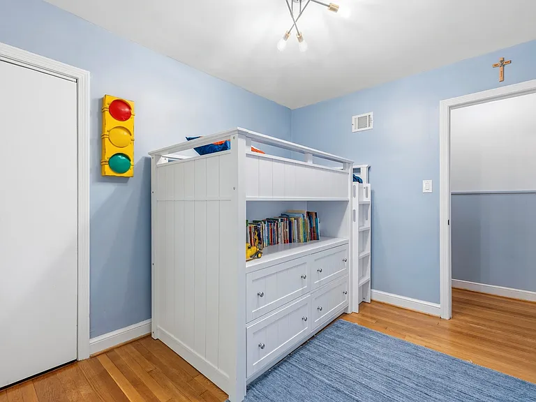 3604 Husted Dr — Photo 19