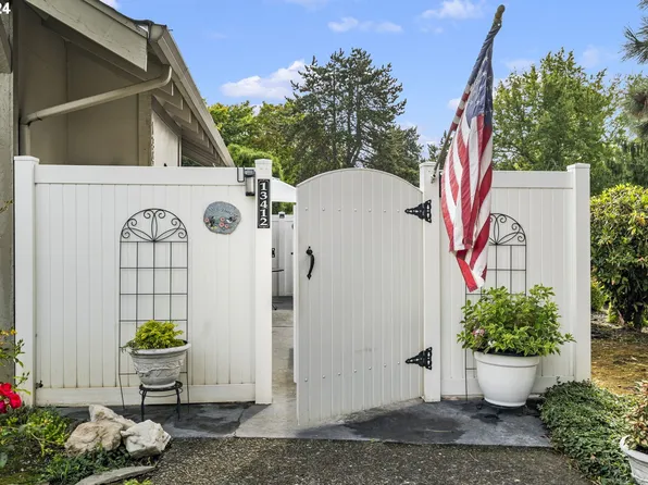 13412 SE McGillivray Blvd, Vancouver, WA 98683