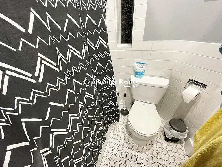 18 Sunset St #3T — Photo 15