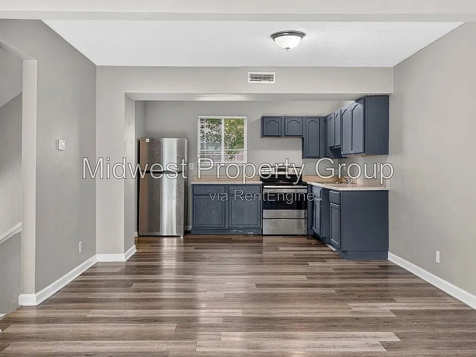 10002 Kodiak Dr