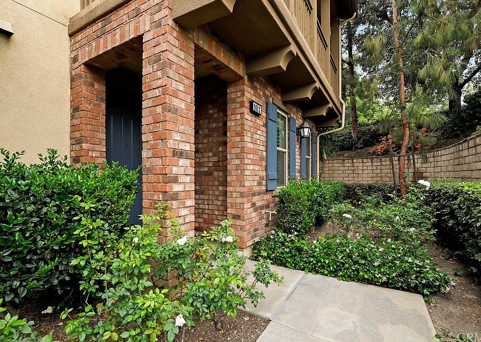 978 Sweetbriar Ln Azusa, CA Zillow