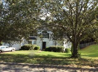 709 Deshon Creek Dr, Lithonia, GA 30058