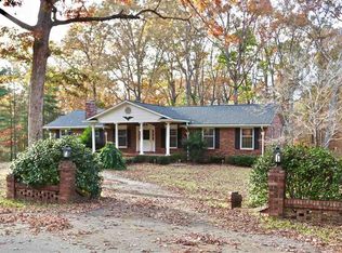 104 Hillandale Rd, Pendleton, SC 29670