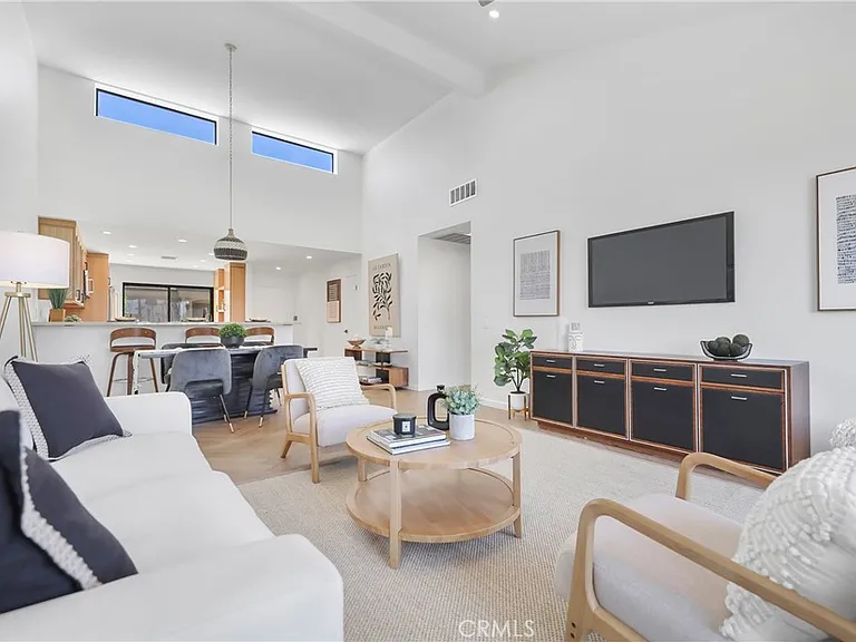 76238 Honeysuckle Dr — Photo 1
