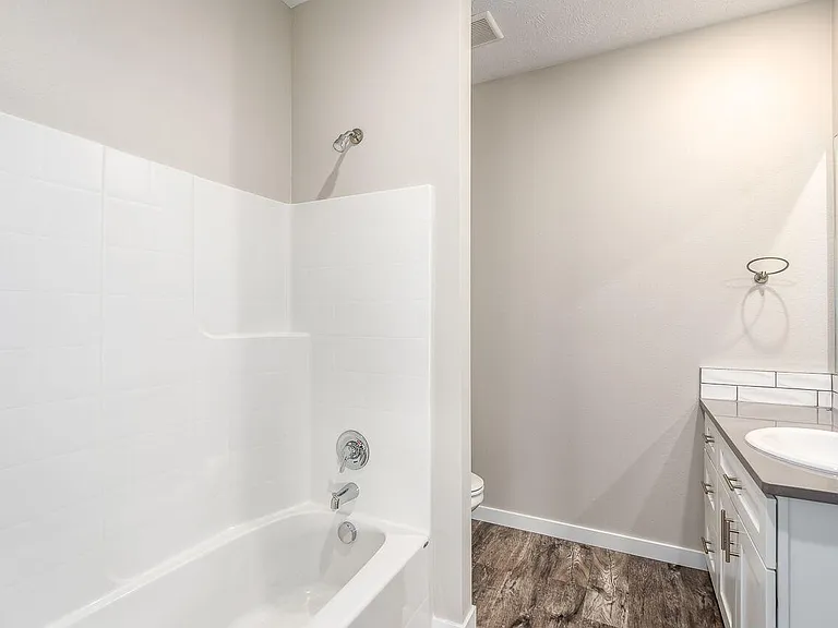1647 S Nettleton Ln — Photo 7
