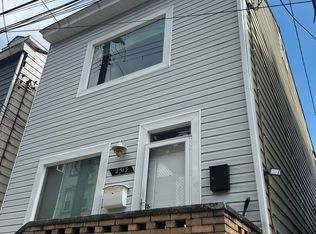2513 Leticoe St, Pittsburgh, PA 15203
