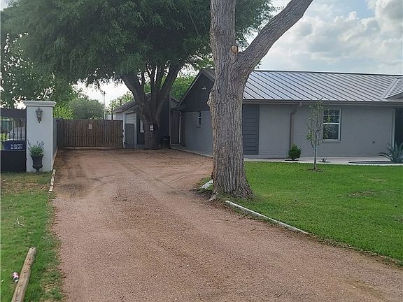 4th image of 209 Green Pasture