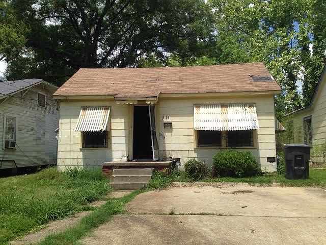 1st image of 3024 Desoto St