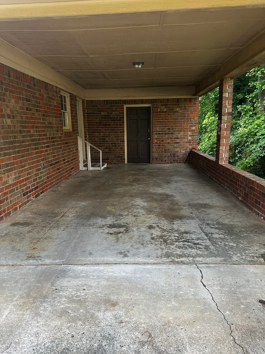 Building Photo - 1 Shadowood Cir SE #B
