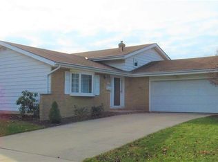 3801 Stary Dr, Parma, OH 44134