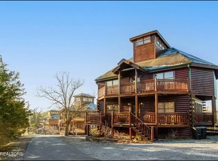 2087 Kerr Rd, Sevierville, TN 37876