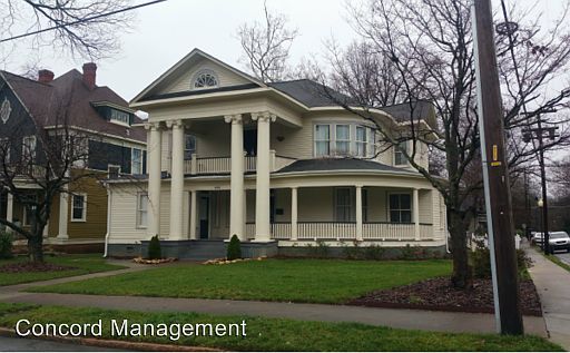 1st image of 702 Redbud Dr