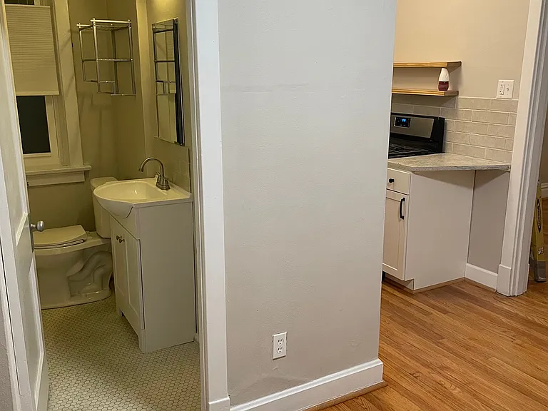 2125 Cleveland Pl #2N — Photo 9