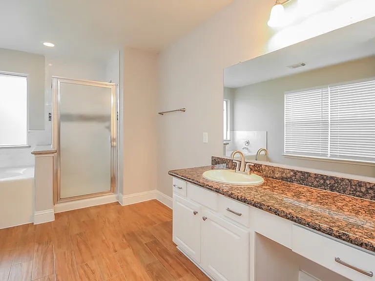 553 Small Cedar Dr — Photo 12