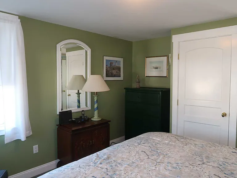 32 Reserve St #1 — Photo 12