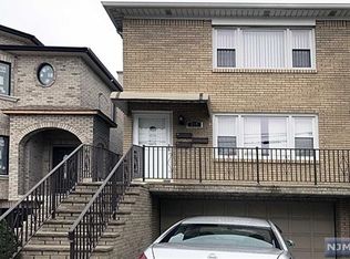 208 4th St #2, Fairview, NJ 07022