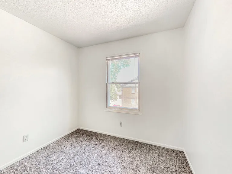 The 31st Street Apartments — Photo 23