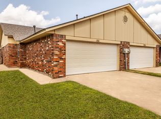 231 Barrett Pl, Edmond, OK 73003