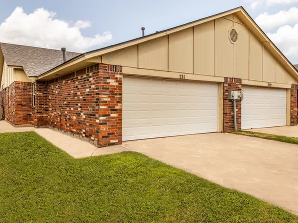 231 Barrett Pl, Edmond, OK 73003