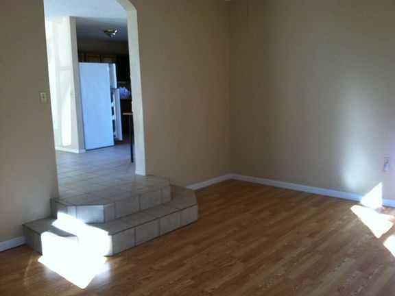 2nd image of 12 Tibberton Circle Dr