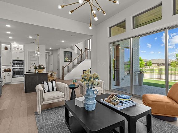 The Lavender - Living Room