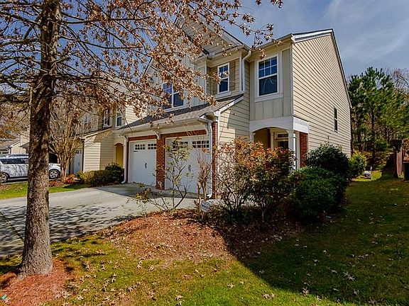 2nd image of 941 Ledge Hill Cv