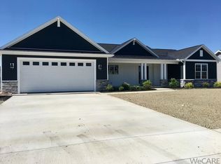 3653 Sky Hawk Dr, Lima, OH 45807