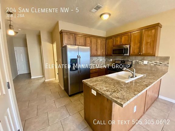 3rd image of 204 San Clemente Ave NW APT 5