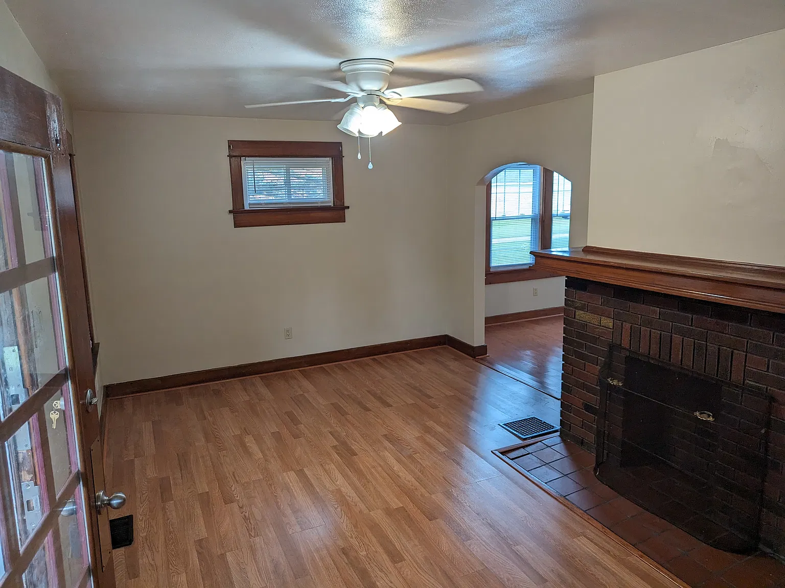 2 bed, 980 sqft, $1,250 — Photo 2